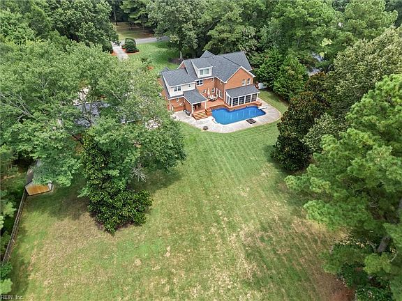 2nd image of 641 Ravenwoods Dr