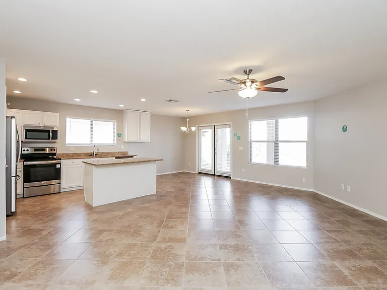 8528 E Desert Ln — Photo 4