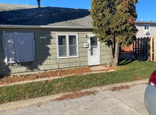 2211 Muscatine Ave, Iowa City, IA 52240