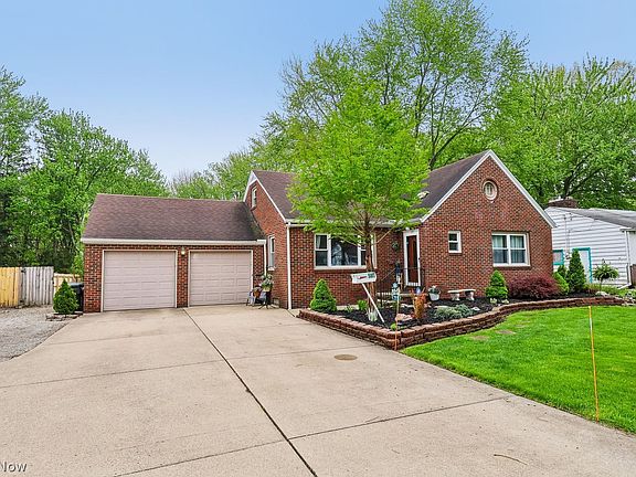 2nd image of 5107 Whitethorn Ave