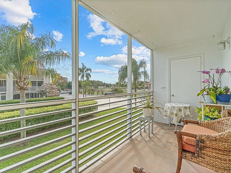 2855 S Garden Dr #211 — Photo 13