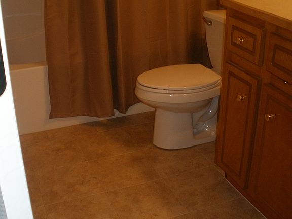 Full bath in basement