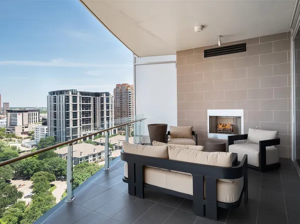 3130 N Harwood St #1804, Dallas, TX 75201