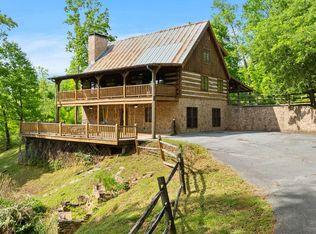 302 Beech Branch Rd, Gatlinburg, TN 37738