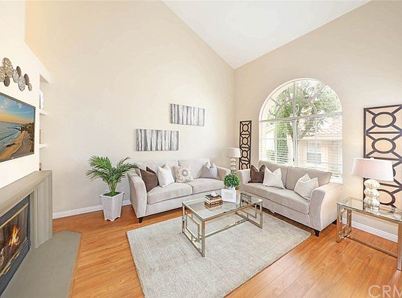 4th image of 19 Nightingale Dr