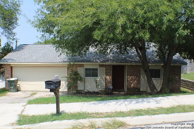 1st image of 3317 Cliffside Dr