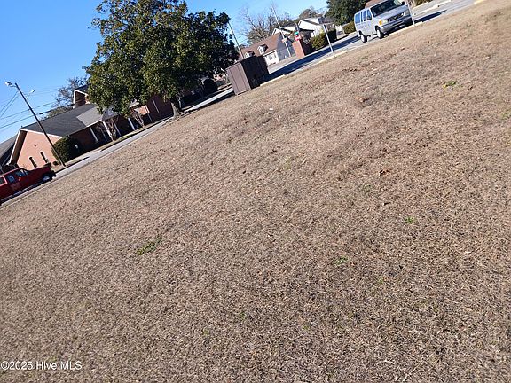 3rd image of 1122 N 7th Street