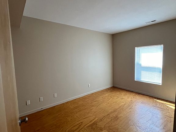 2nd image of 728 N Plum St #728A