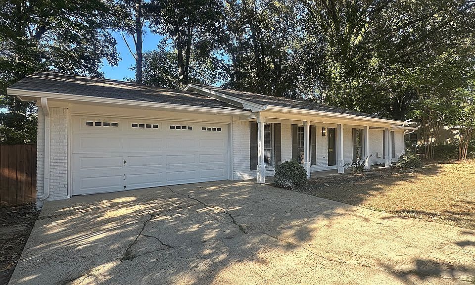 1st image of 2506 Pin Oak Dr