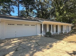 2506 Pin Oak Dr, Starkville, MS 39759