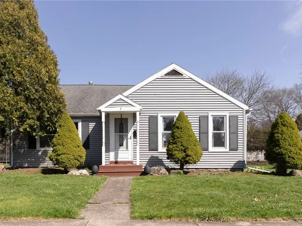 7 Ellwood Ave, Cortland, NY 13045