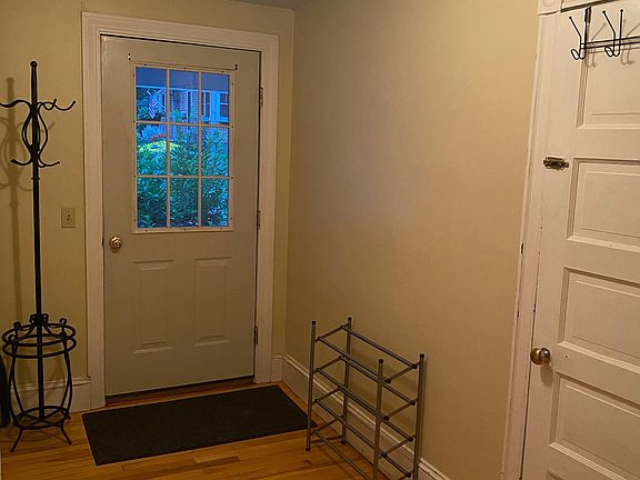 5th image of 33 Southwell Ave #33