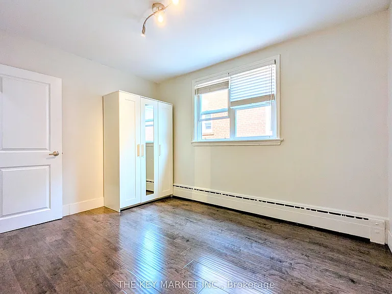 211 Saint Clements Ave #2 — Photo 23