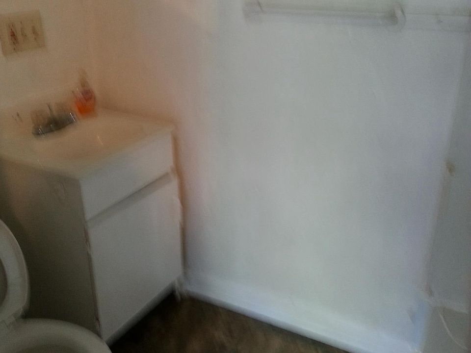 2nd image of 707 5th St NE #1