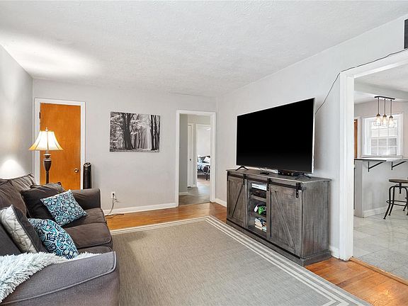 5th image of 3546 Saint Joachim Ln