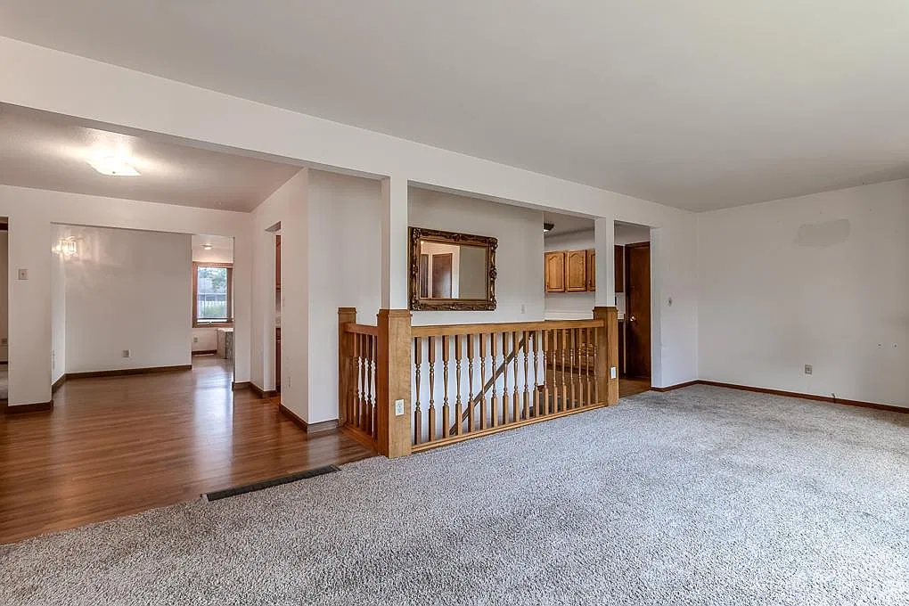 Meadow Ln, Mankato — Photo 4