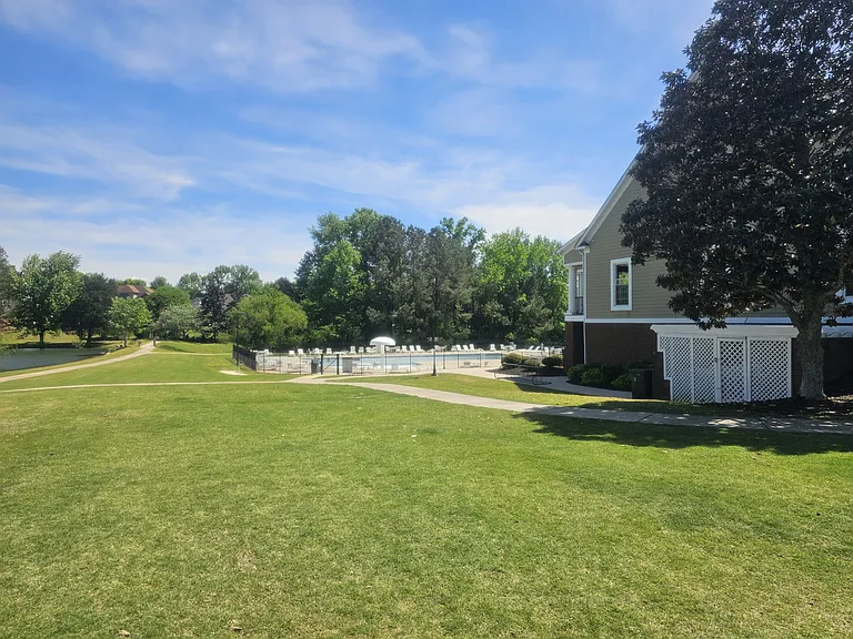 125 Coldsprings Dr — Photo 22