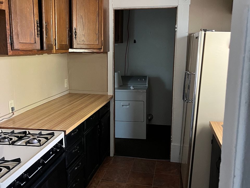 1st image of 302 N Thompson St