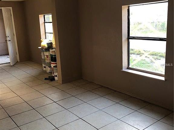 4th image of 308 Barrett Ave