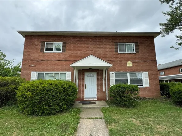 23878 Banbury Cir APT 3, Warrensville Heights, OH 44128