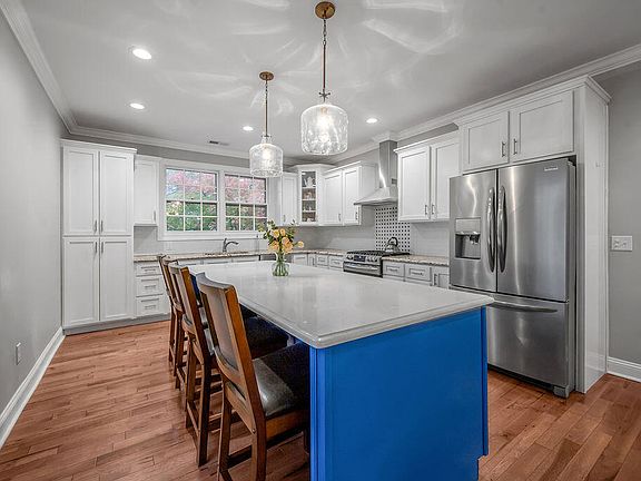 2nd image of 2124 Taborlake Cir