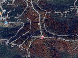 15 Holiday Island Dr, Eureka Springs, AR 72631