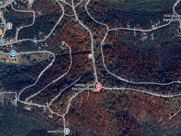 15 Holiday Island Dr, Eureka Springs, AR 72631