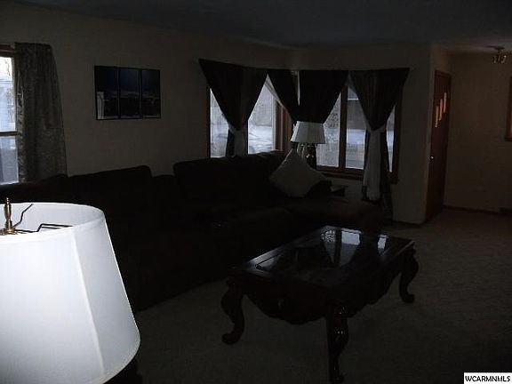 4th image of 705 E College Dr