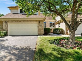 4403 Ivy Dr, Glenview, IL