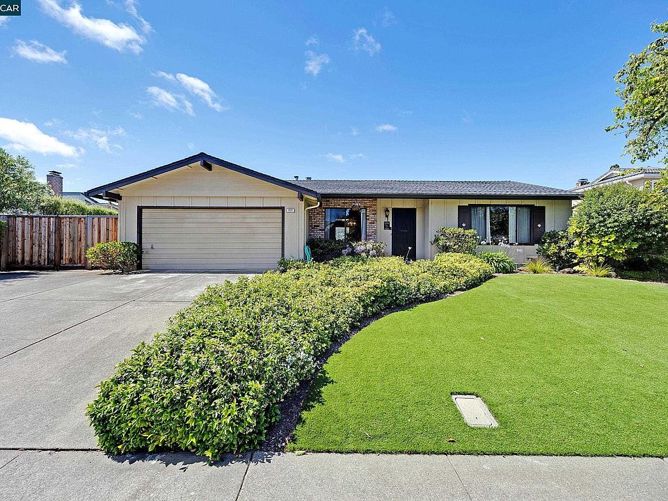 1st image of 1372 Fascination Cir