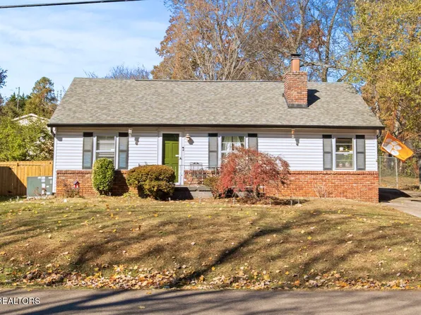 2207 Fenwood Dr, Knoxville, TN 37918