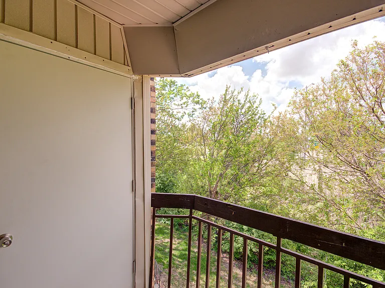 2210 Country Club Dr #26 — Photo 14