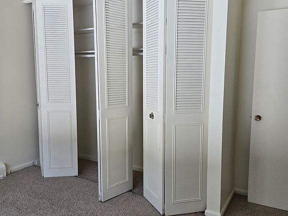 5th image of 444 Gramercy Dr #364-01