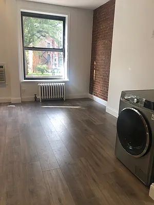 Rented by Voro, LLC | media 5