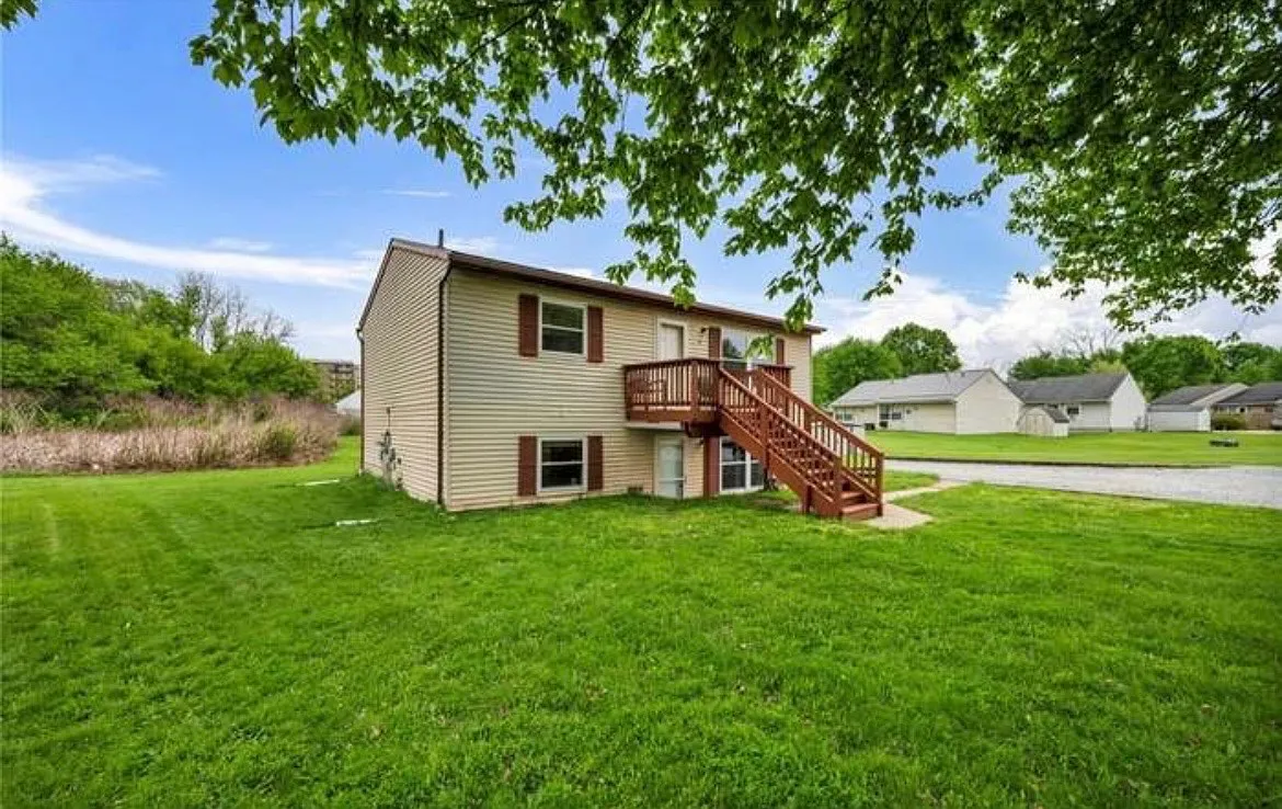 2 bed, 1632 sqft, $1,400 — Photo 2