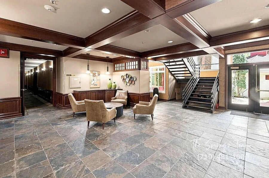 Beautifully Updated 2bd/2ba Condo — Photo 4