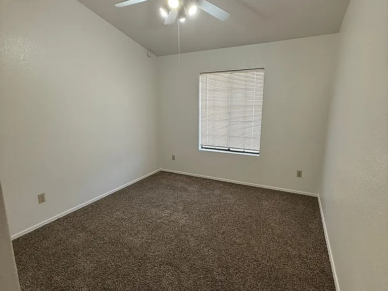 2791 W Redmond Dr — Photo 24