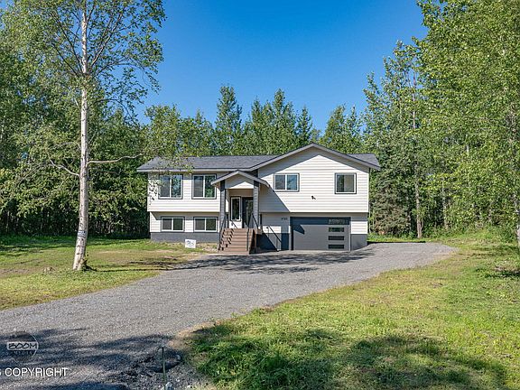 3rd image of 4725 E Dimond Way