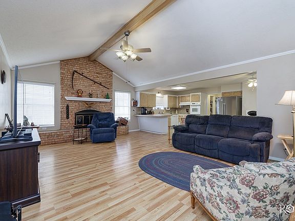 4th image of 2714 Canyon Creek Dr