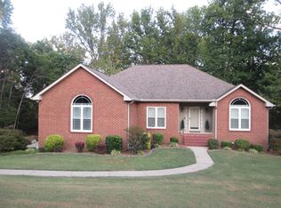 512 Chelsea Ln, Lebanon, TN 37090