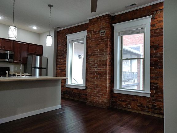 5th image of 608 Columbia St #C