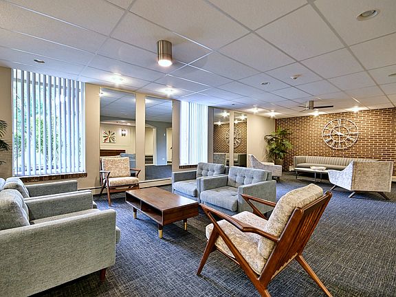 5th image of 1321 S Finley Rd APT 422