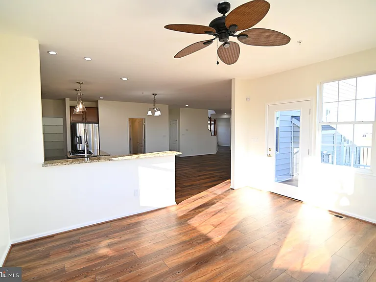 7001 Chaptico Ct — Photo 43