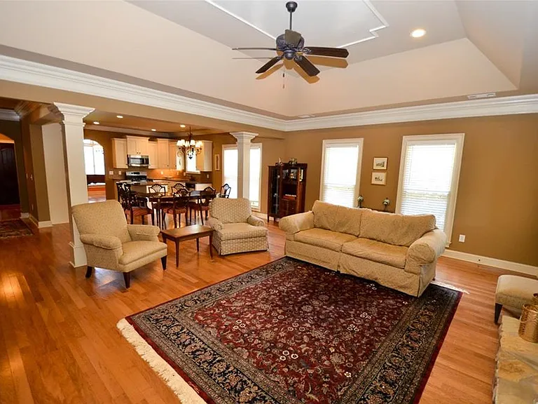 2225 Barkley Crest Ln — Photo 4