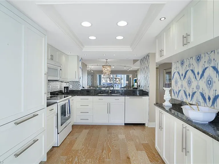 355 Park Shore Dr #1-114 — Photo 3