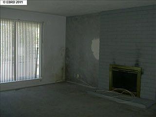 4th image of 1060 Parkside Dr