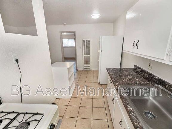 5th image of 728 Darina Ave Unit 5