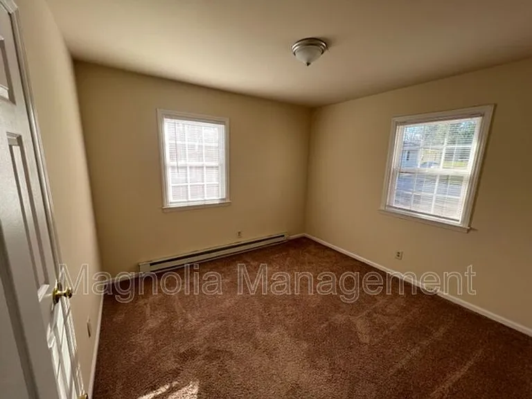 831 High St — Photo 8