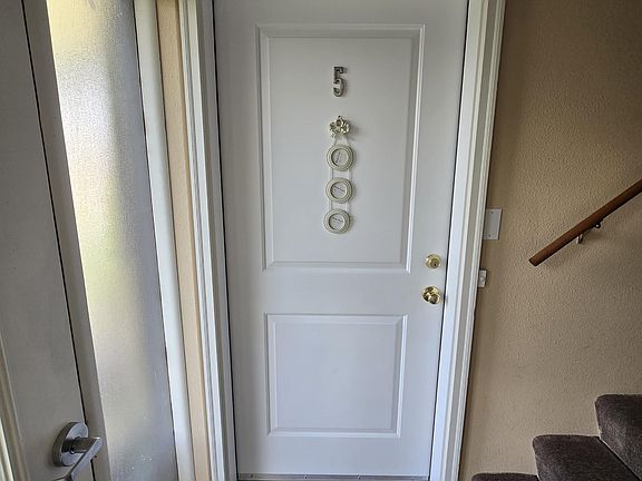 5th image of 202 E Rockwood Blvd APT 5