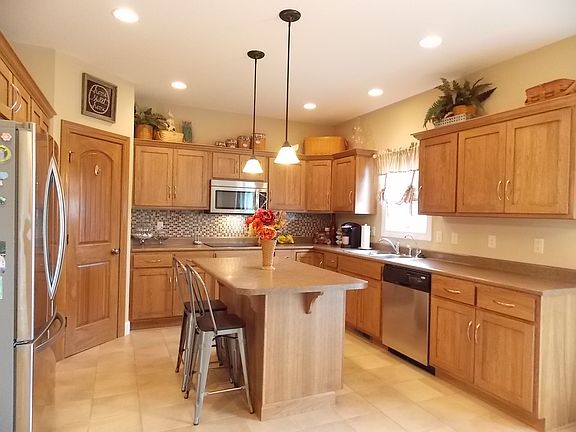 3rd image of 9548 Sienna Springs Dr